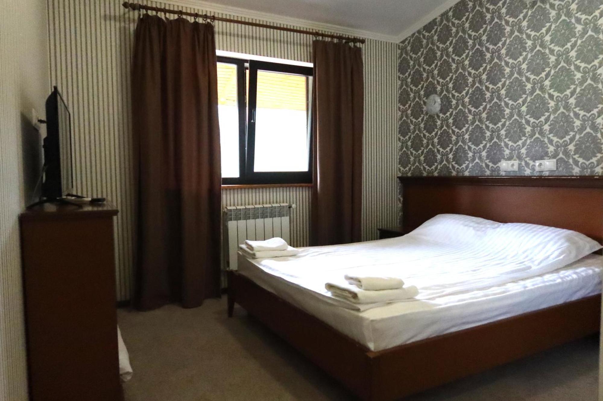 Carivka Hotel Buitenkant foto