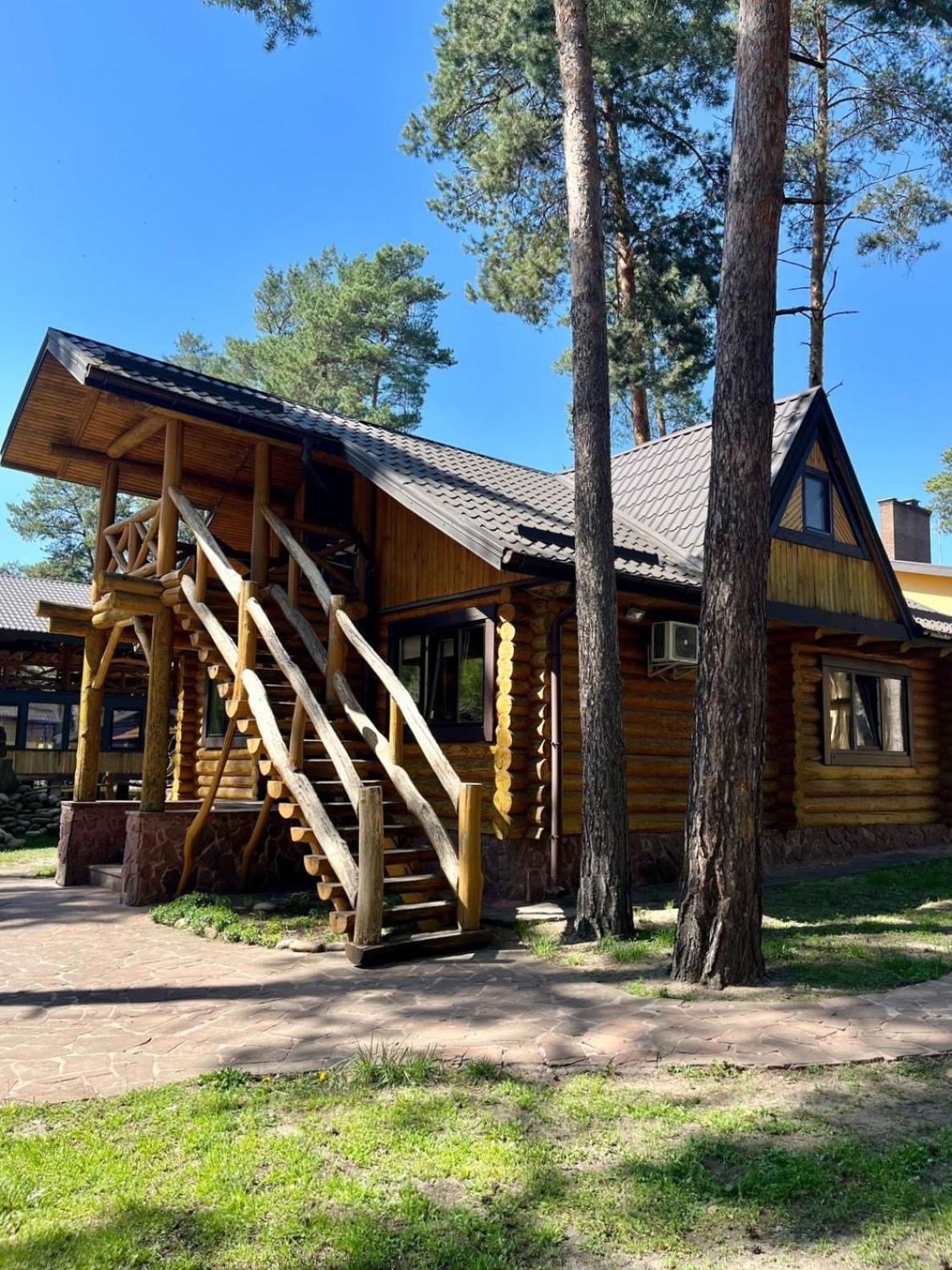 Carivka Hotel Buitenkant foto