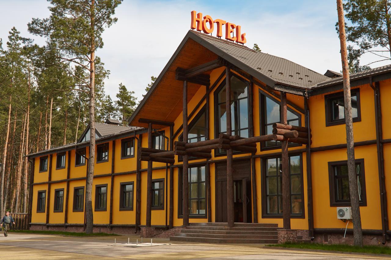 Carivka Hotel Buitenkant foto